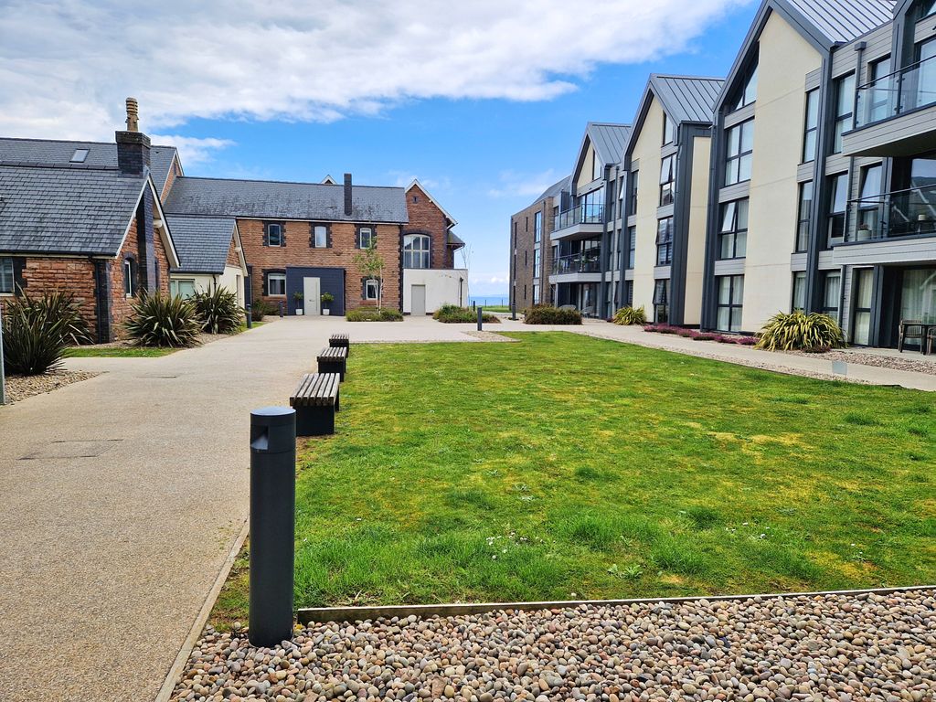 Additional image 16 of 2 bed flat for saleThe Rest, Rest Bay, Porthcawl CF36
