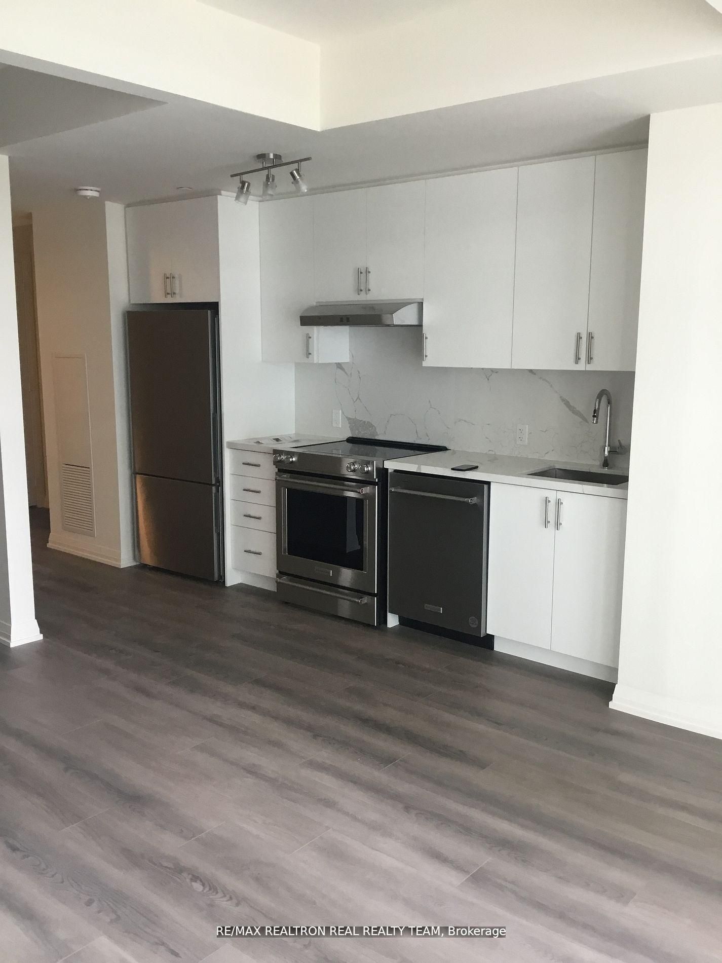 825-9000 Jane Street, Vaughan, ON, L4K 0M6