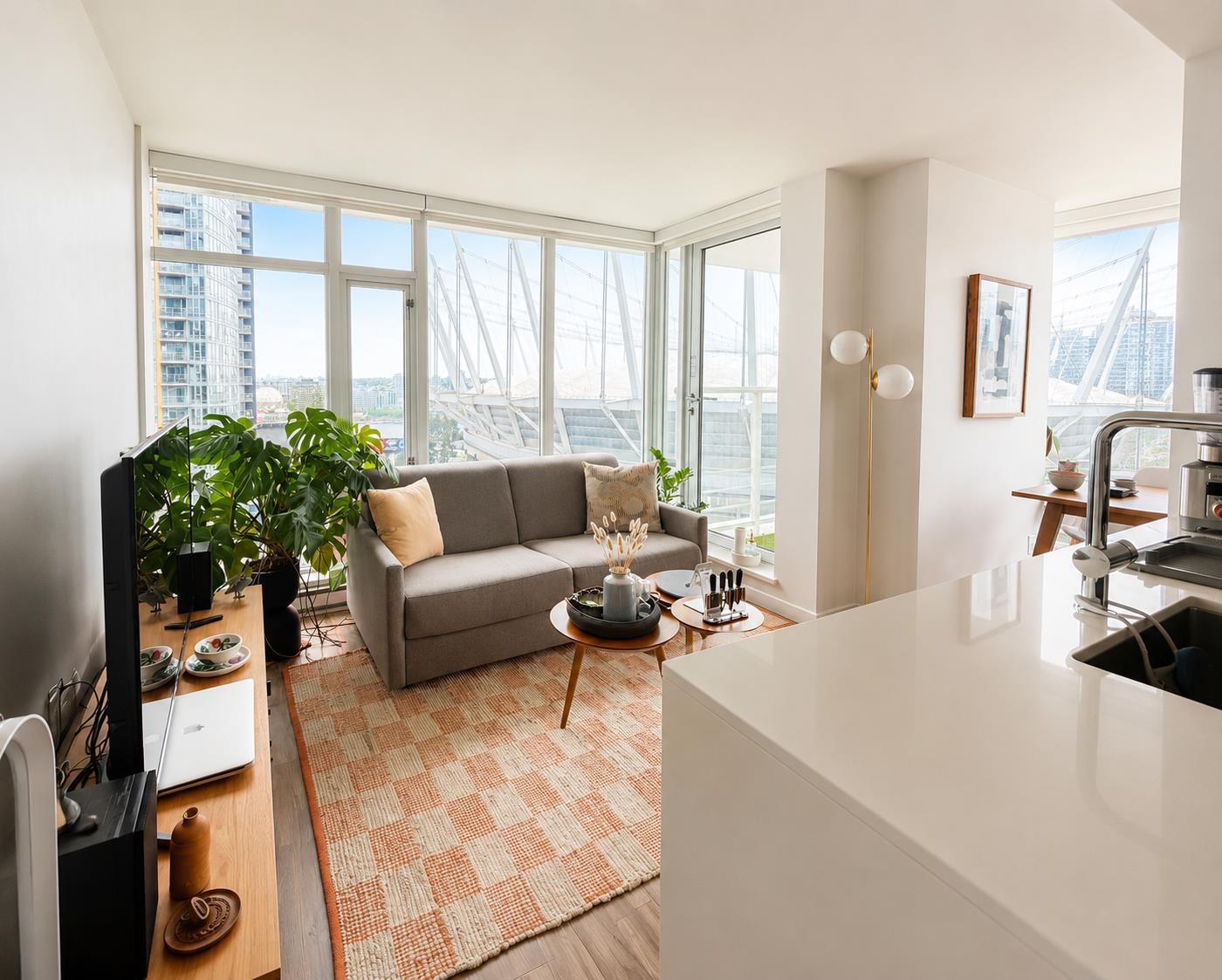 Additional image 2 of 1705-161 Georgia Street W, Vancouver, BC, V6B 0K9