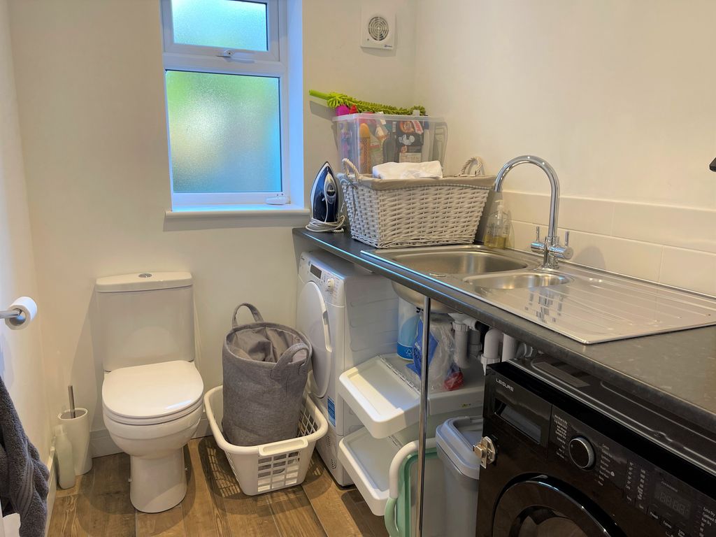 Additional image 13 of 5 bed detached bungalow to rentHigher Marley Road, Exmouth EX8