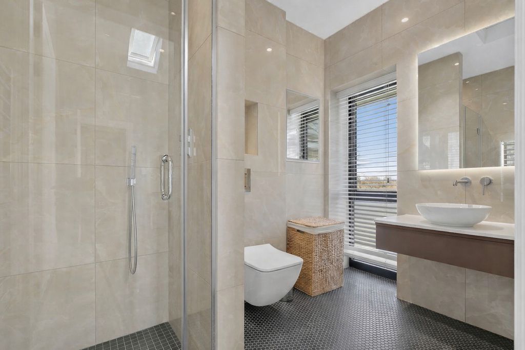 Additional image 36 of 5 bed detached house for saleDorney Reach Road Dorney Reach Maidenhead, Berkshire SL6