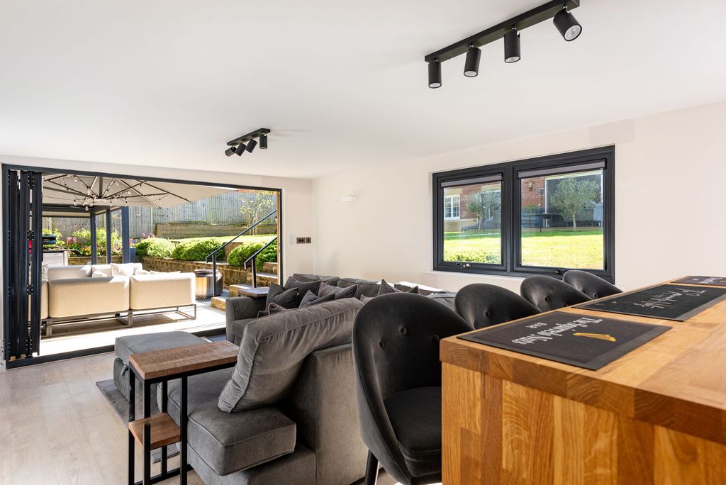 Additional image 37 of 6 bed detached house for saleEarls Farm Way, Towcester NN12