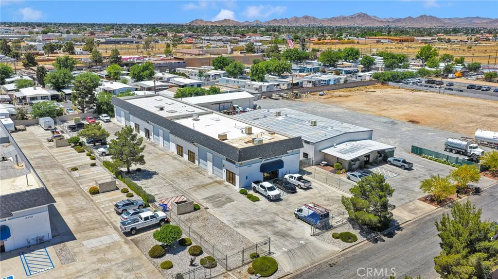 13560 Tonikan Road, Apple Valley, CA 92308