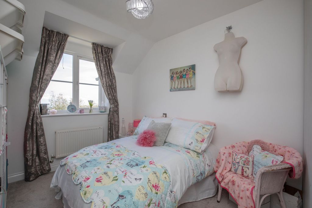 Additional image 23 of 3 bed detached house for saleAfal Sur, Barry CF63