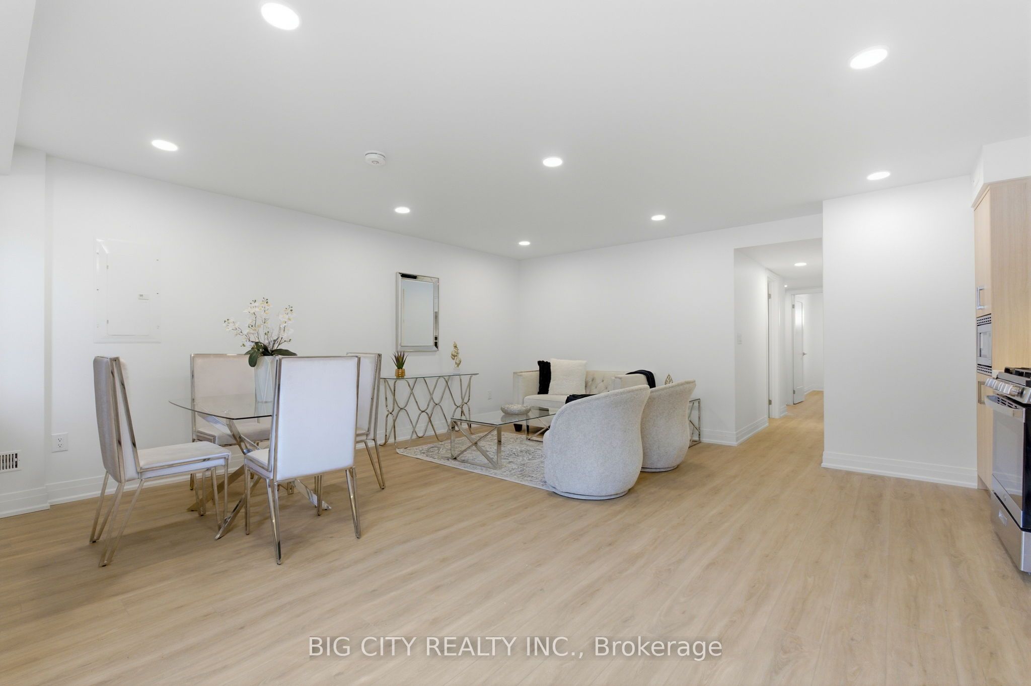 Additional image 2 of 1-68 Westholme Avenue, Toronto, ON, M6P 3B8