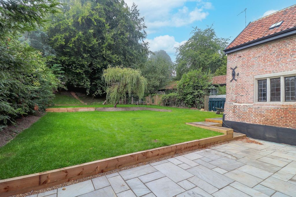 Additional image 17 of 4 bed barn conversion to rentClaydon, Mockbeggars IP6