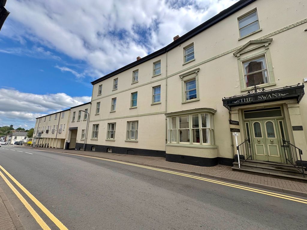 Additional image 2 of 2 bed flat to rentSwan House, Edde Cross Street, Ross-On-Wye, Herefordshire HR9