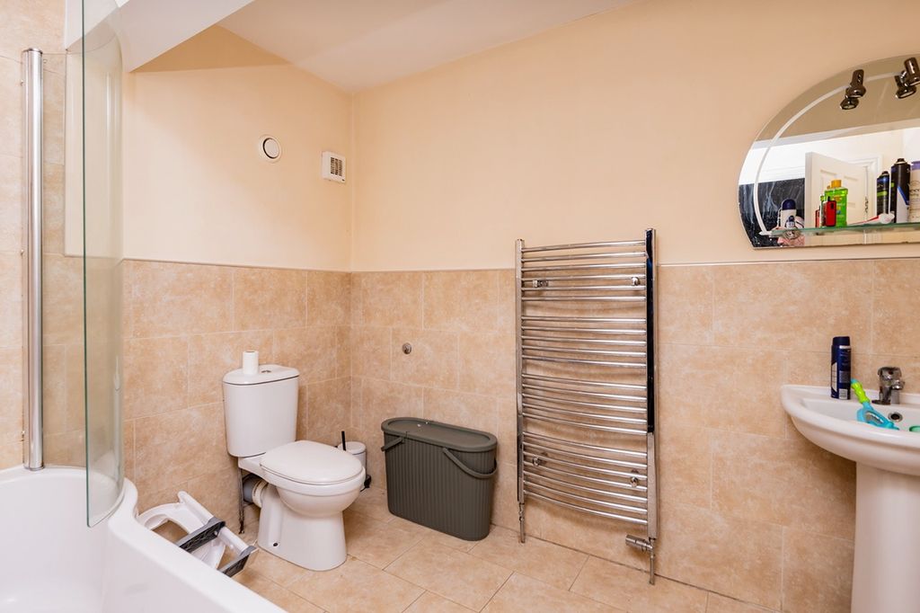 Additional image 9 of 3 bed flat for saleBaltic Street, Montrose DD10
