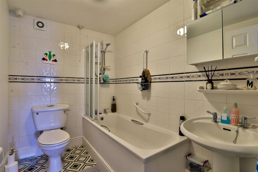 Additional image 12 of 2 bed flat for salePortway, Frome, Somerset BA11