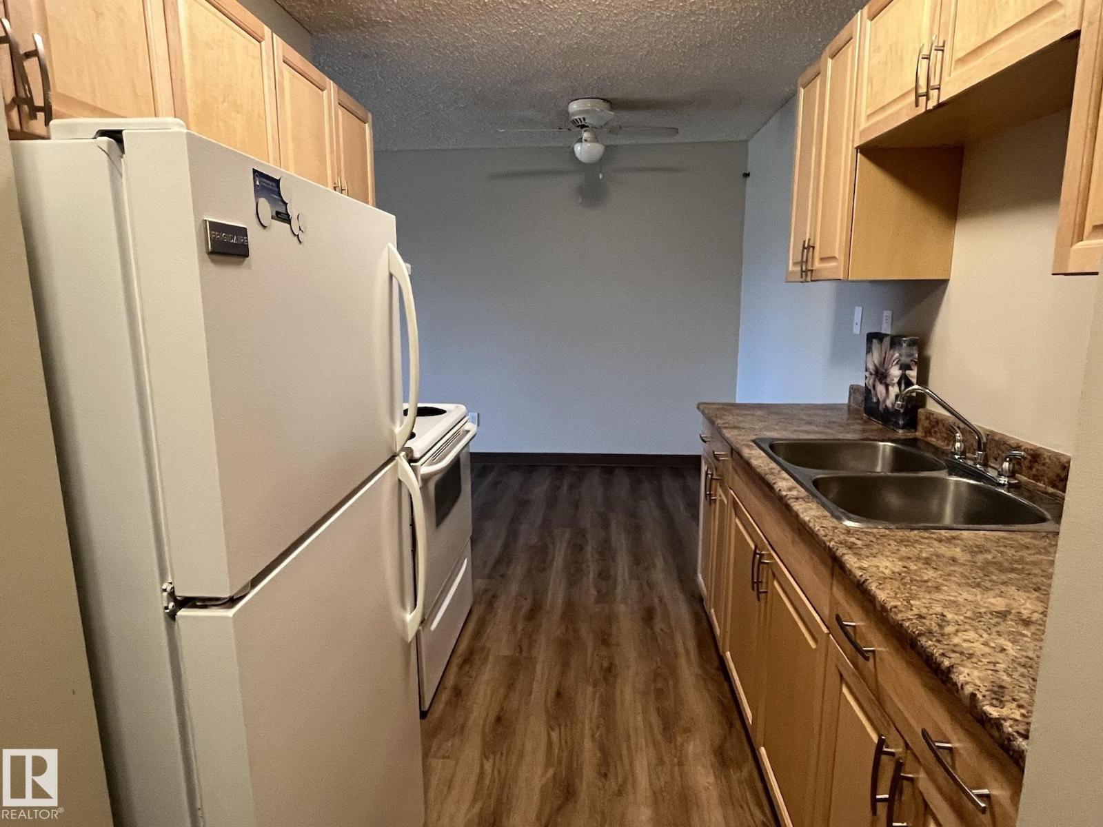Additional image 5 of 205-51 Brown Street, Stony Plain, AB, T7Z1P2
