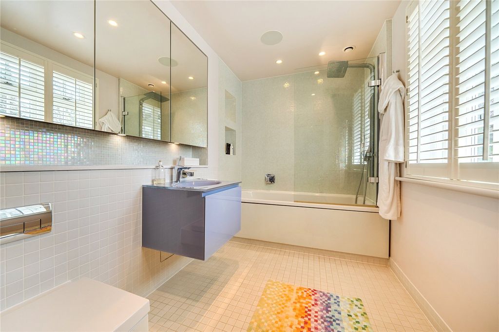 Additional image 46 of 6 bed detached house for salePriory Drive, Stanmore HA7