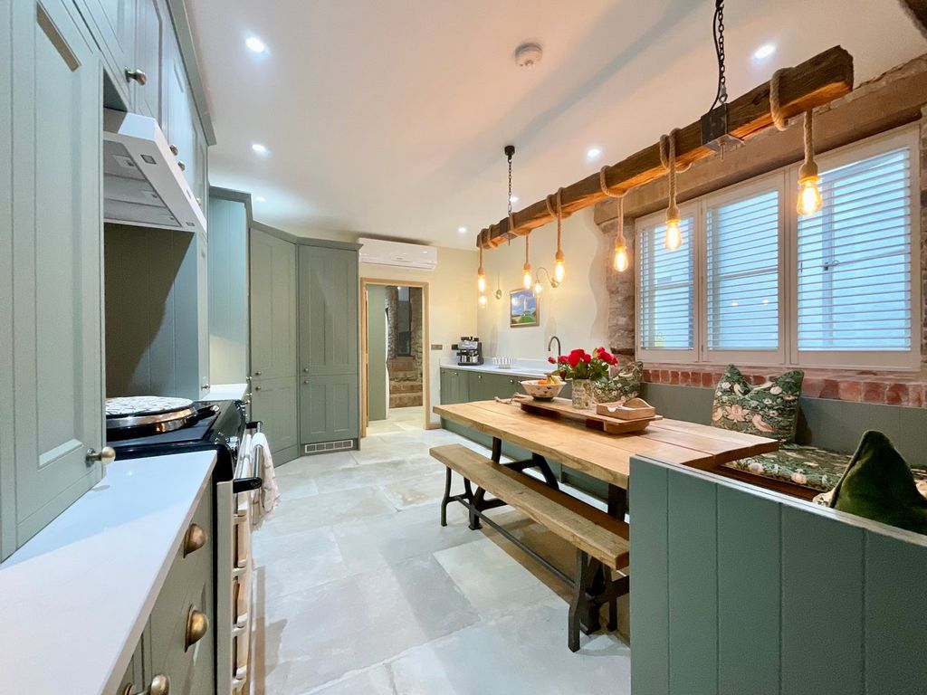 Additional image 5 of 4 bed detached house for salePorthycarne Street, Usk NP15