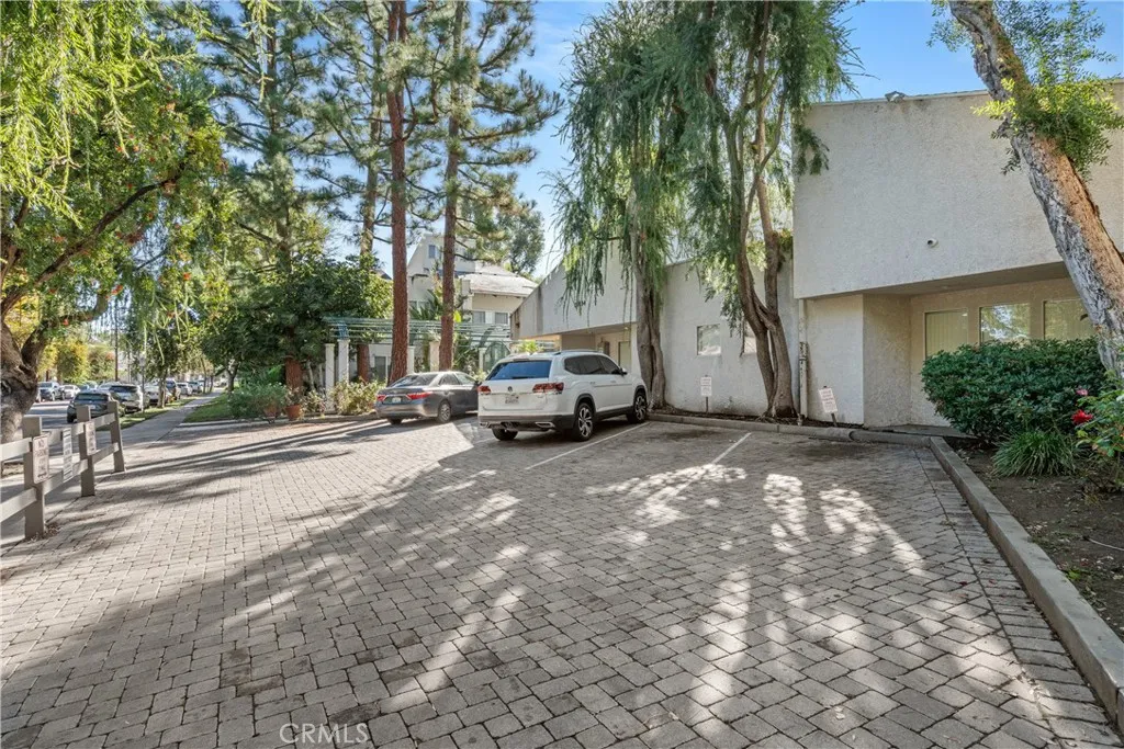 Additional image 5 of 20134 Leadwell St Unit 126, Winnetka, CA 91306