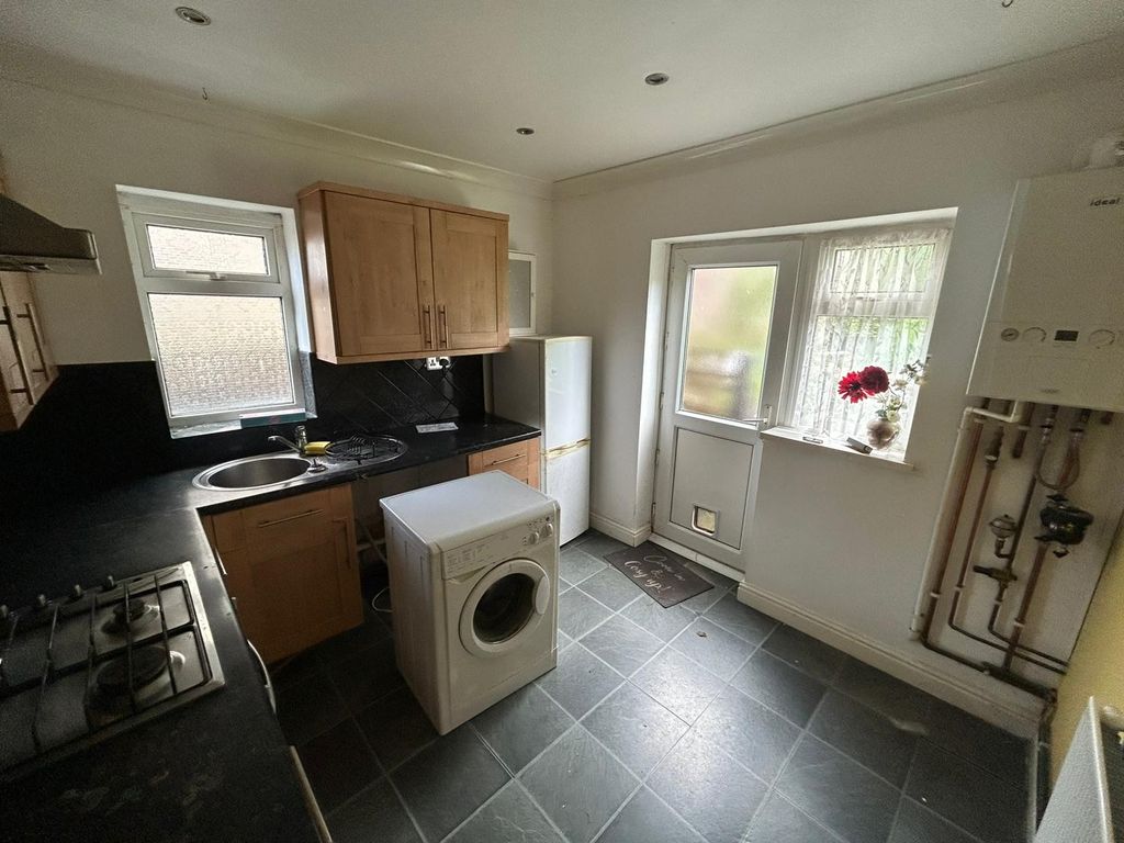 Additional image 9 of 2 bed flat for saleLime Grove, Neath SA11