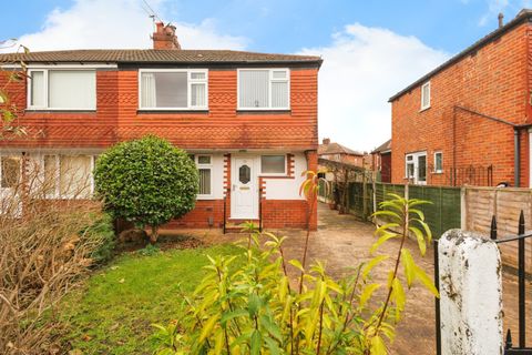 Hollyway, Manchester, Greater Manchester M22
