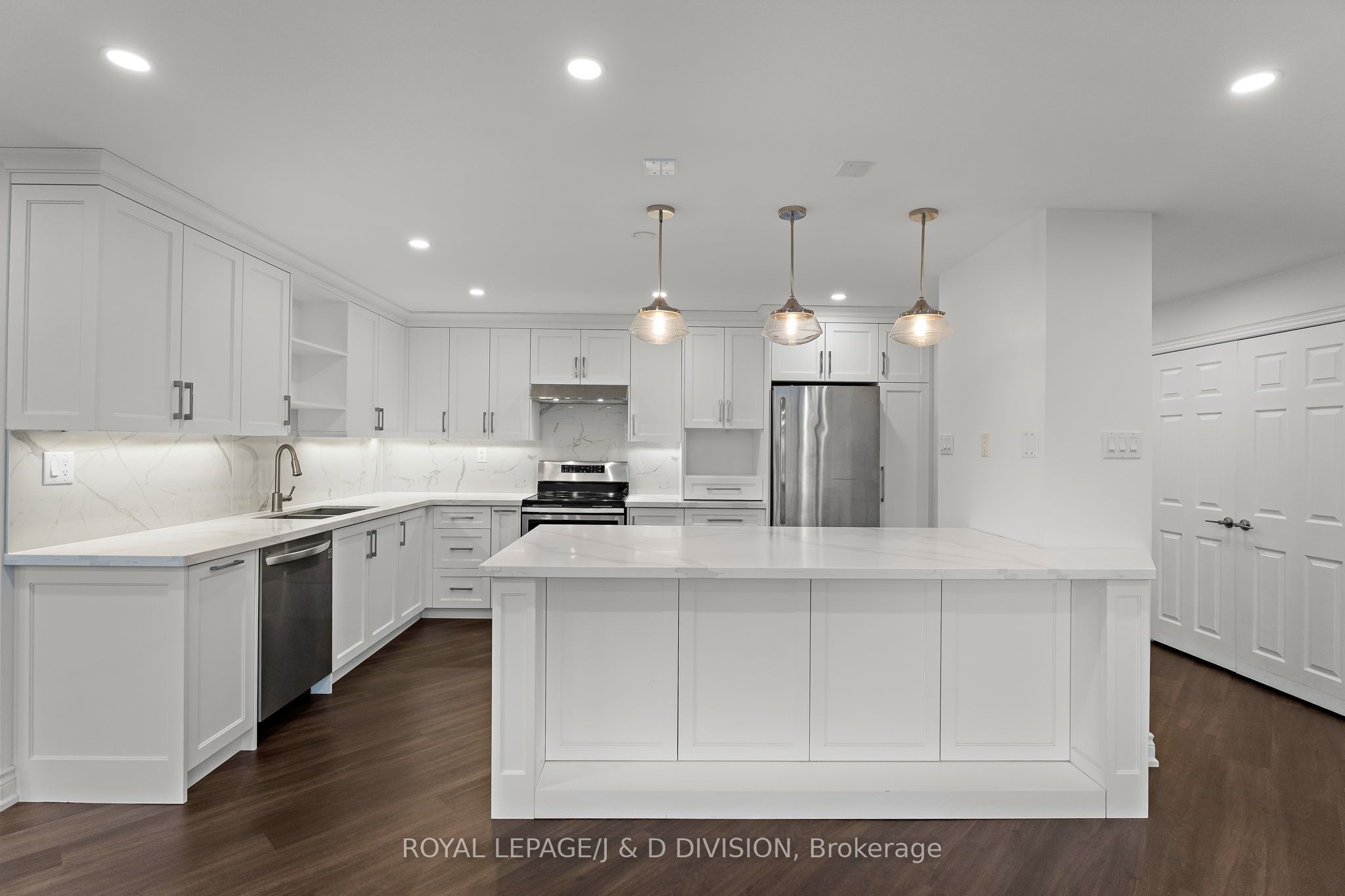 1201-33 Elmhurst Avenue, Toronto, ON, M2N 6G8