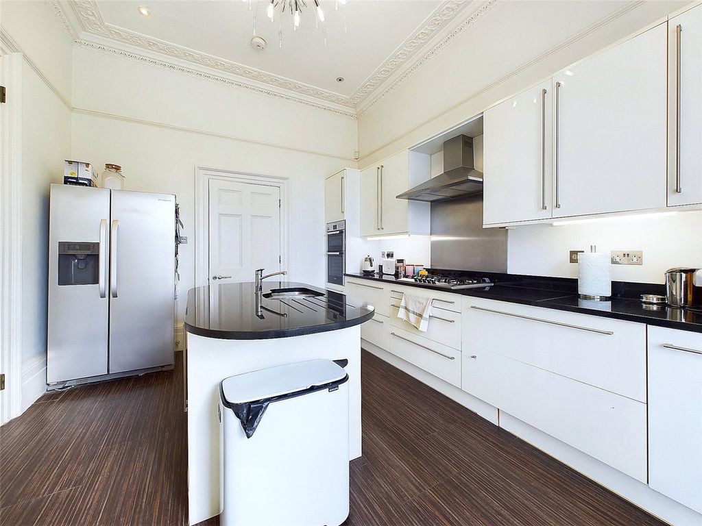 Additional image 4 of 2 bed flat to rentPortland Terrace, Richmond TW9