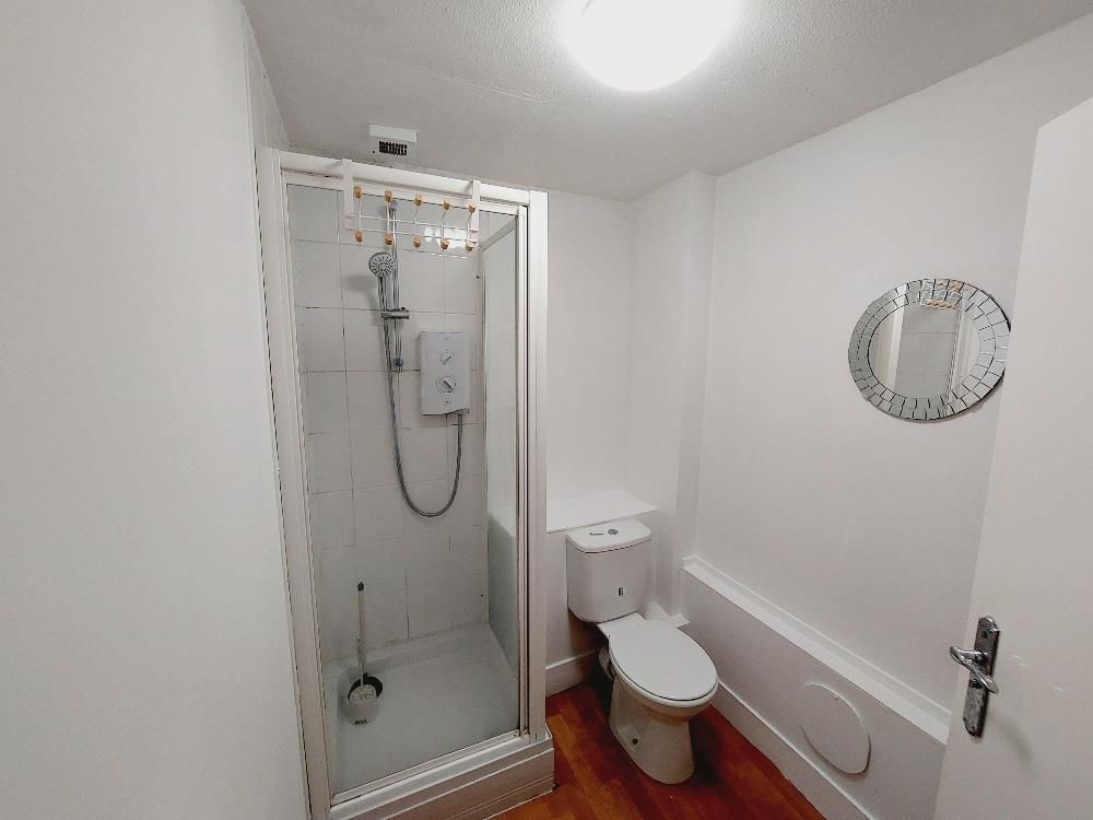 Additional image 6 of 5 bed flat to rentFlat 2/R, 45 Commercial Street, Dundee DD1