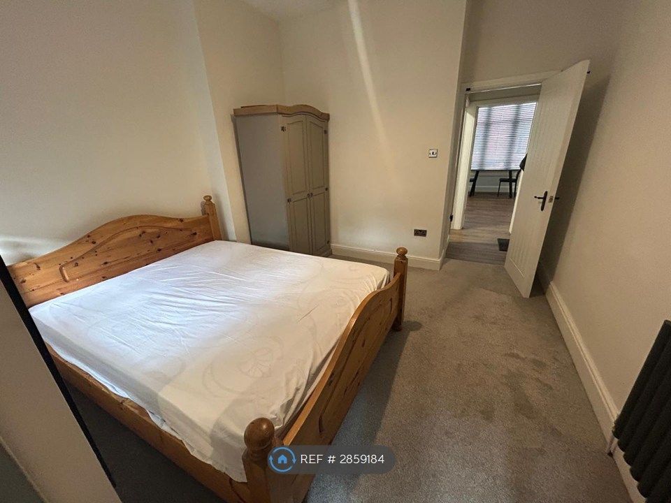 Additional image 2 of 1 bed flat to rentPenrhyn Road, Colwyn Bay LL29