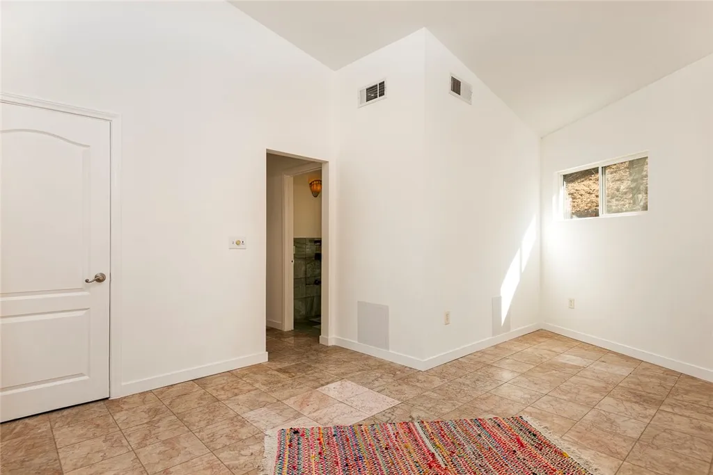 Additional image 5 of 10416 Clybourn Avenue, Shadow Hills, CA 91040