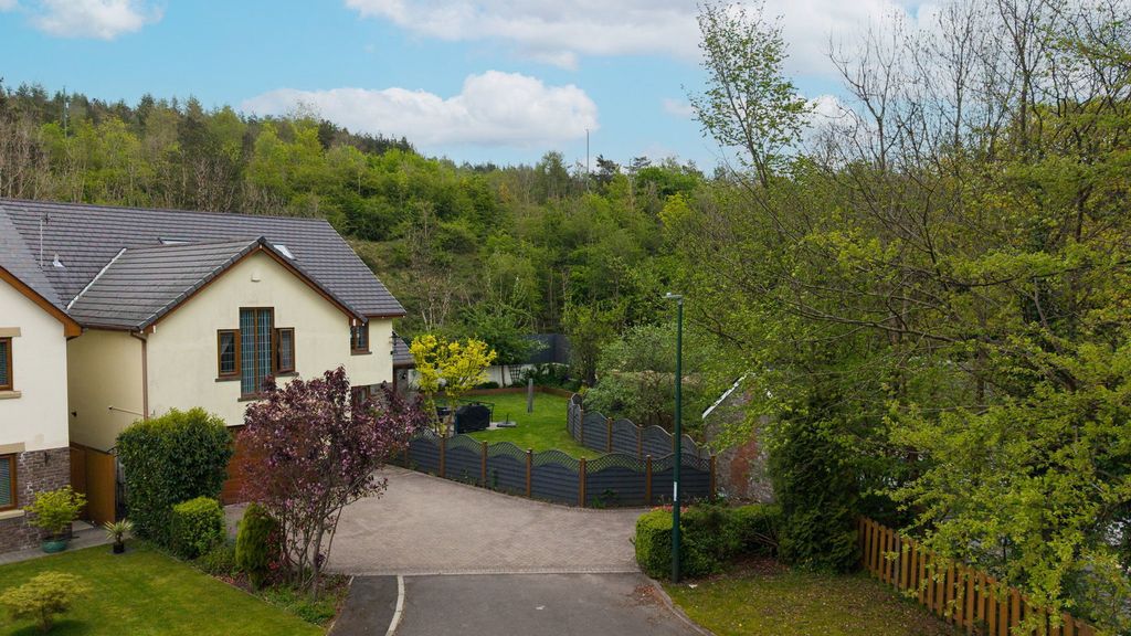 Additional image 2 of 7 bed detached house for saleMaes Aneurin Bevan, Tredegar NP22
