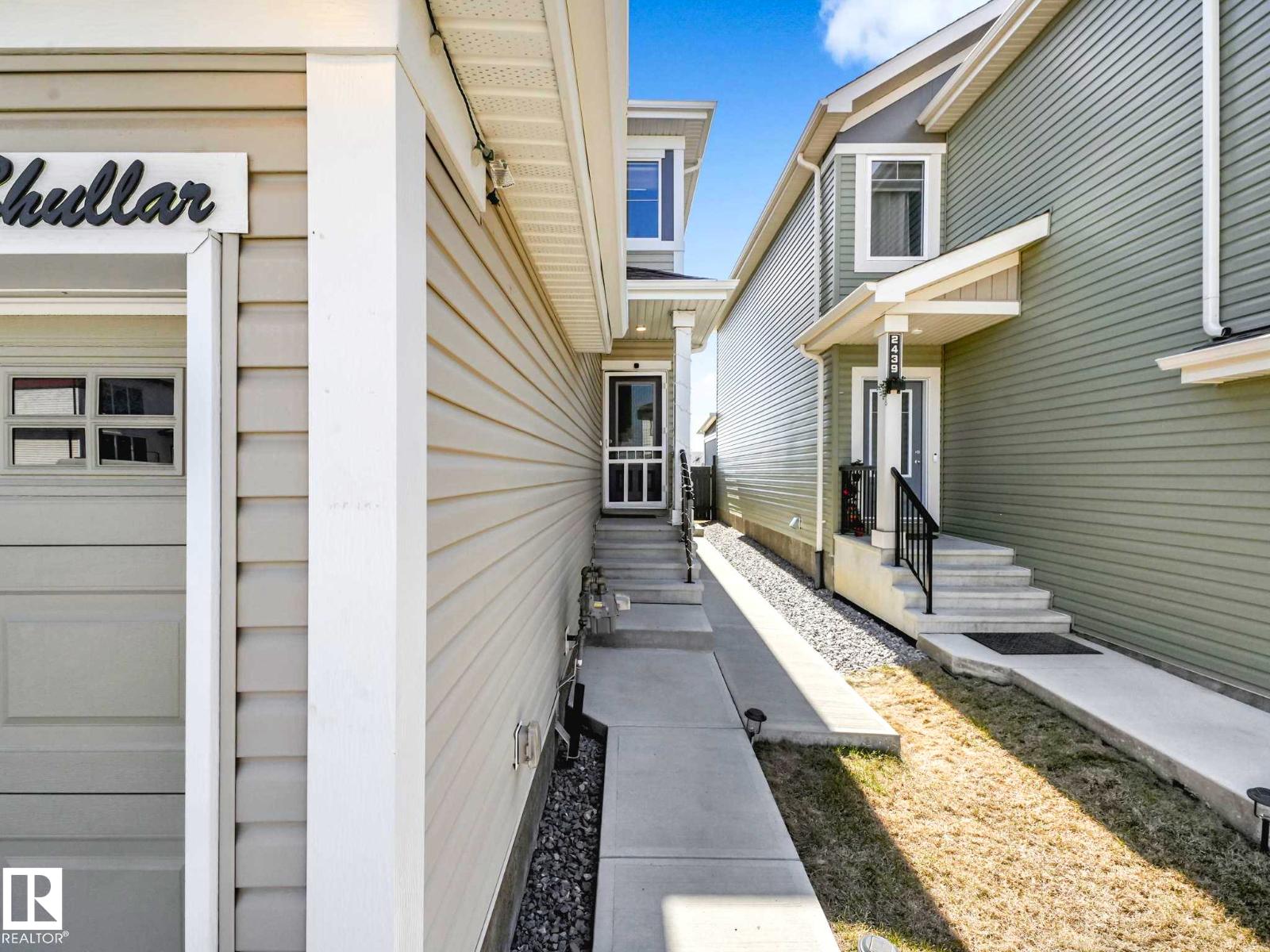 Additional image 4 of 2435 12 Avenue NW, Edmonton, AB, T6T2M6
