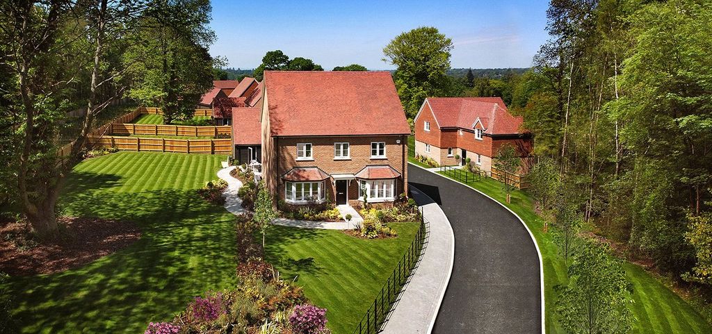Additional image 11 of 3 bed semi-detached house for saleScotland Lane, Haslemere, Surrey GU27
