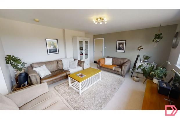 2 bed flat to rentBalmoral House, Macclesfield, Cheshire SK10 photo 3