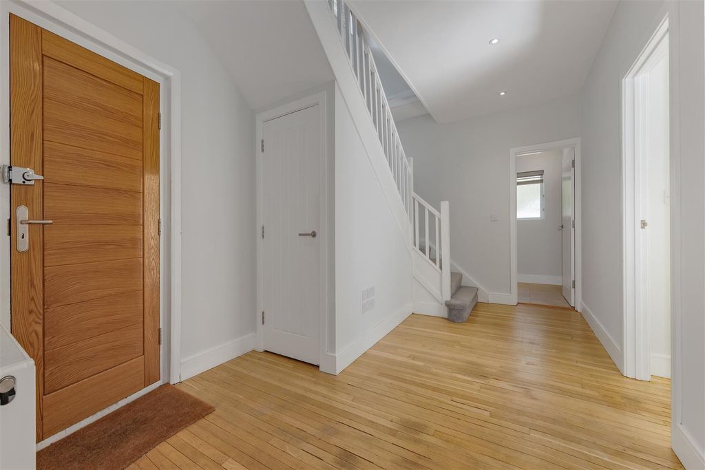 Additional image 8 of 4 bed property to rentUnion Road, Leamington Spa CV32