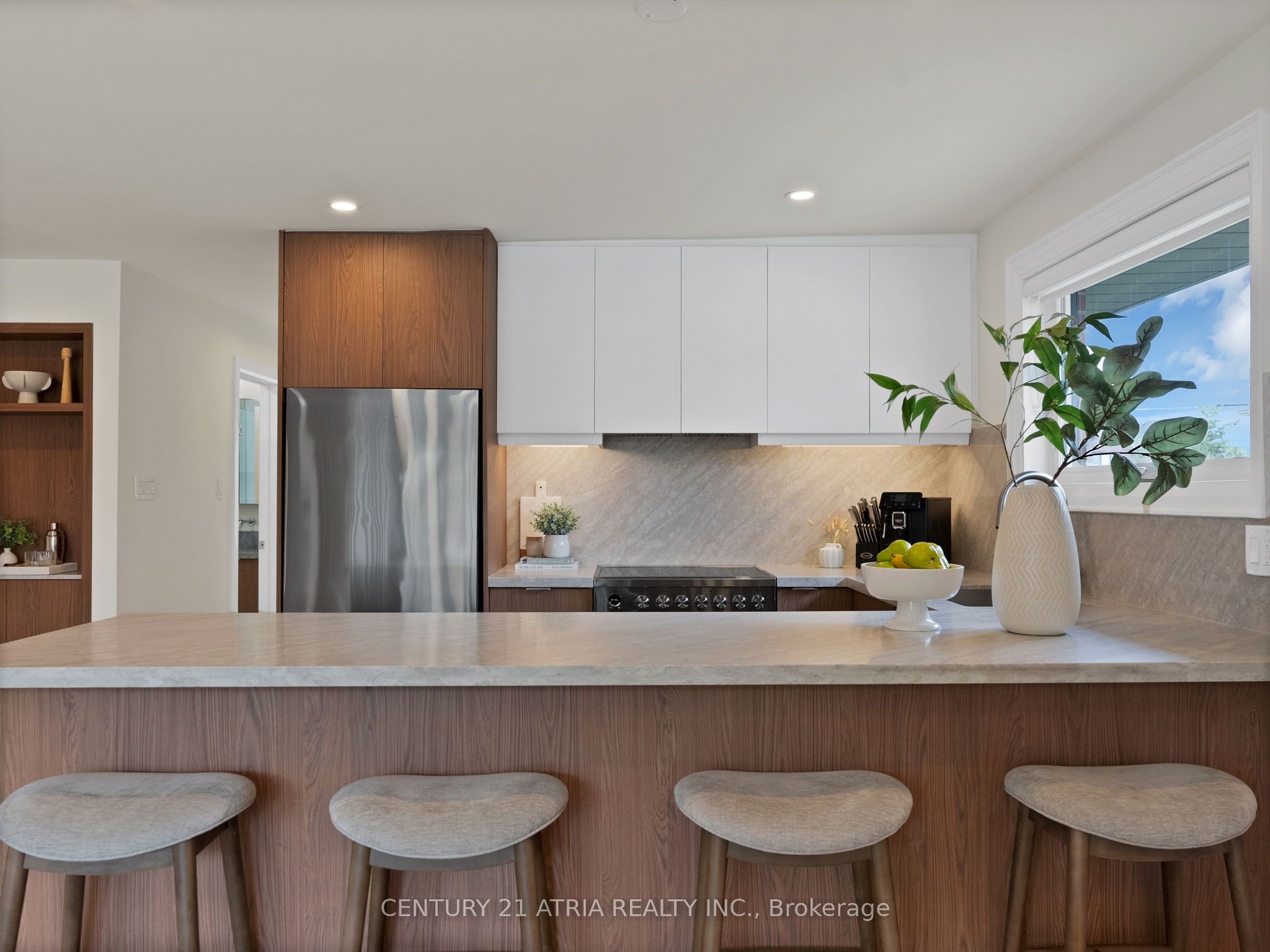 Additional image 5 of 23 Lloyd Manor Road, Toronto, ON, M9B 5H5