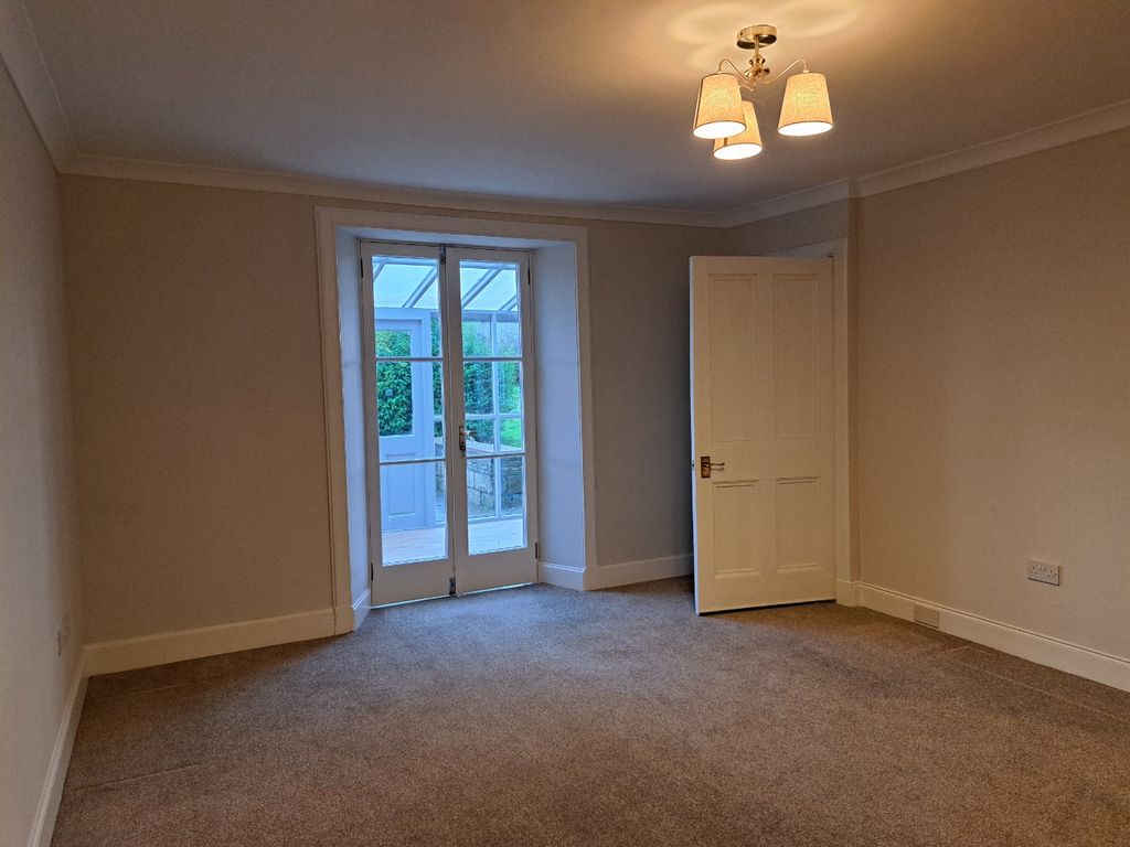 4 bed farmhouse to rentPerth PH2 photo 4