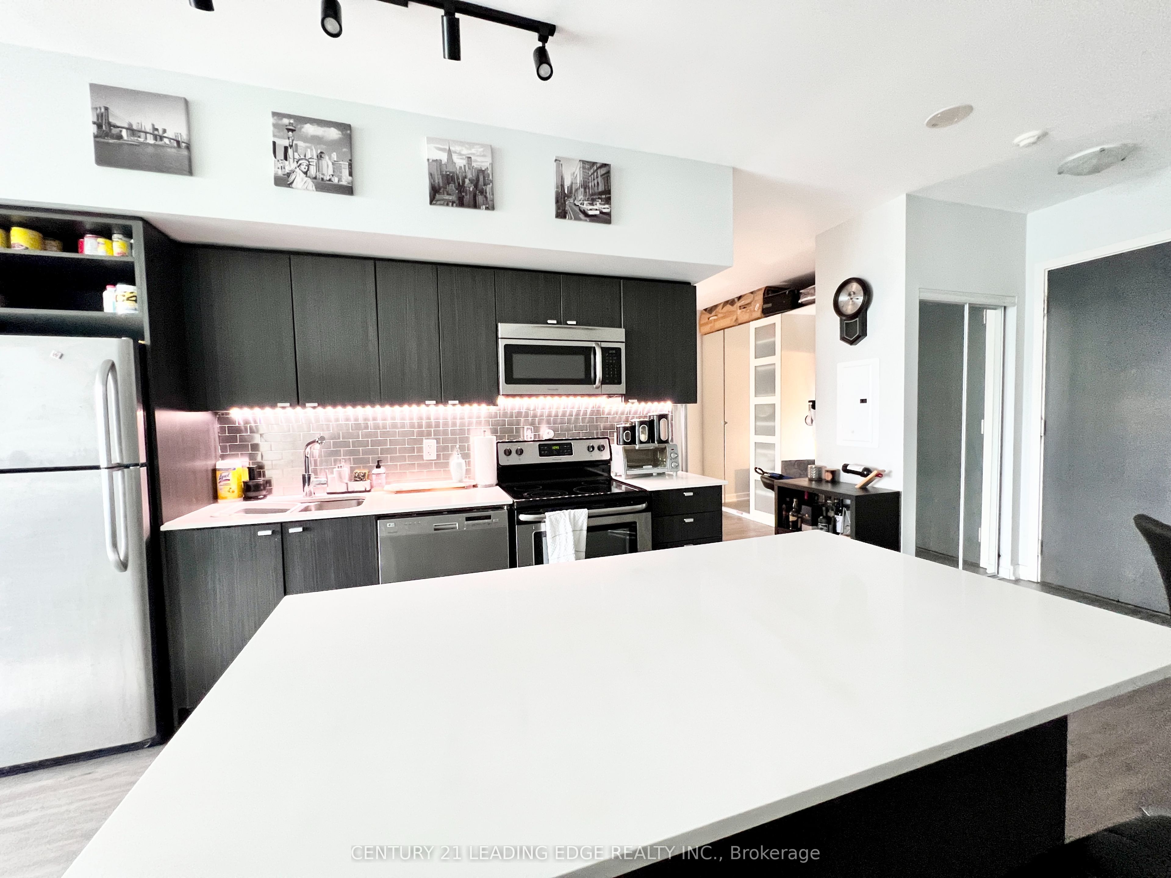 Additional image 6 of 3015-105 The Queensway N/a, Toronto, ON, M6S 5B5