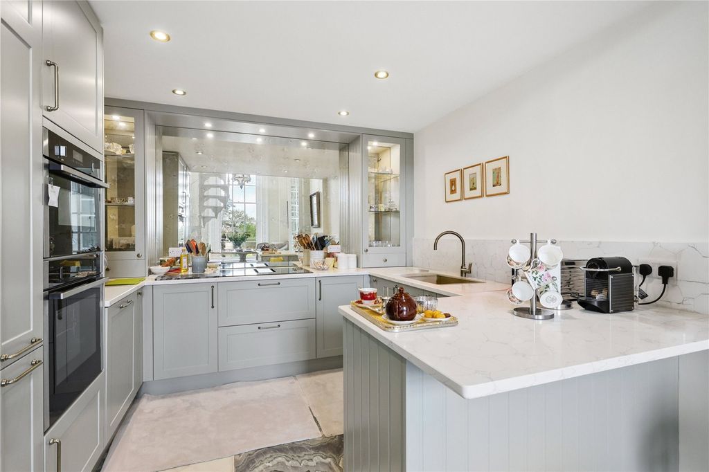 Additional image 20 of 2 bed flat to rentOttershaw Park, Ottershaw, Chertsey KT16
