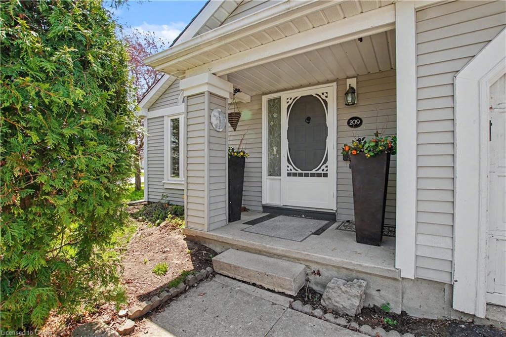 209 Middlebury Drive, Waterloo, ON, N2T 2H6 photo 4