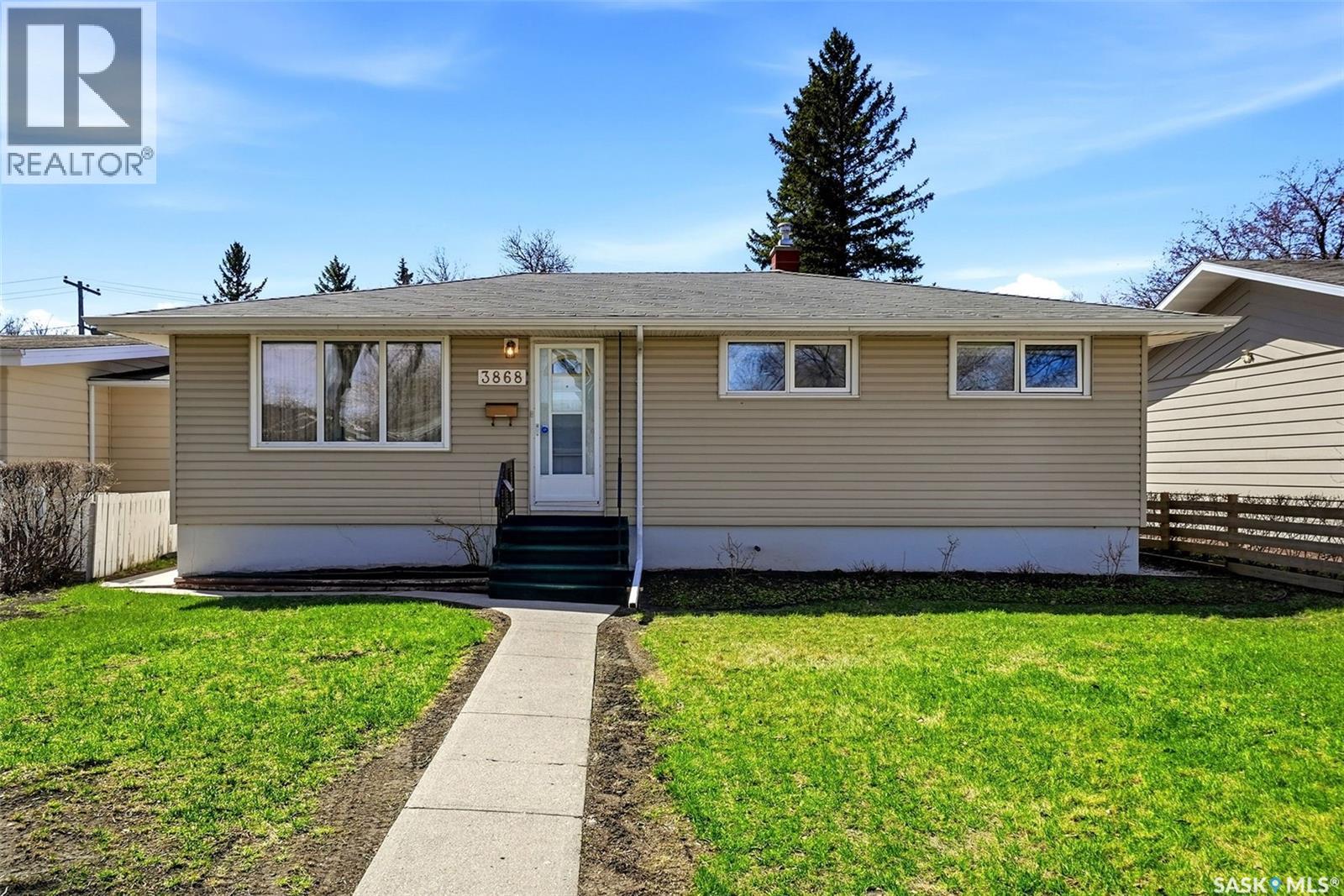 3868 Athol STREET