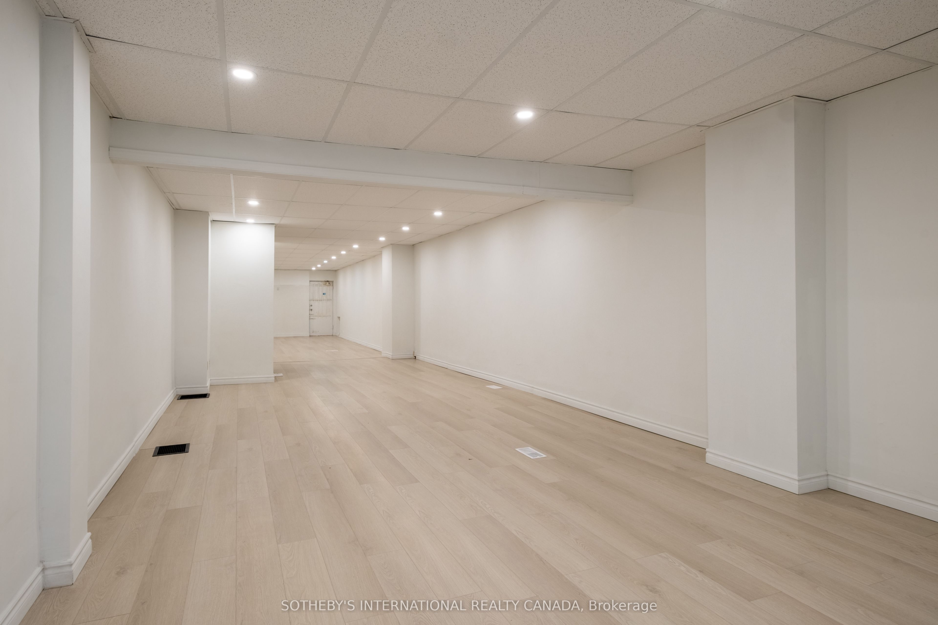 Additional image 6 of 641 St Clair Avenue W, Toronto, ON, M6C 1A7