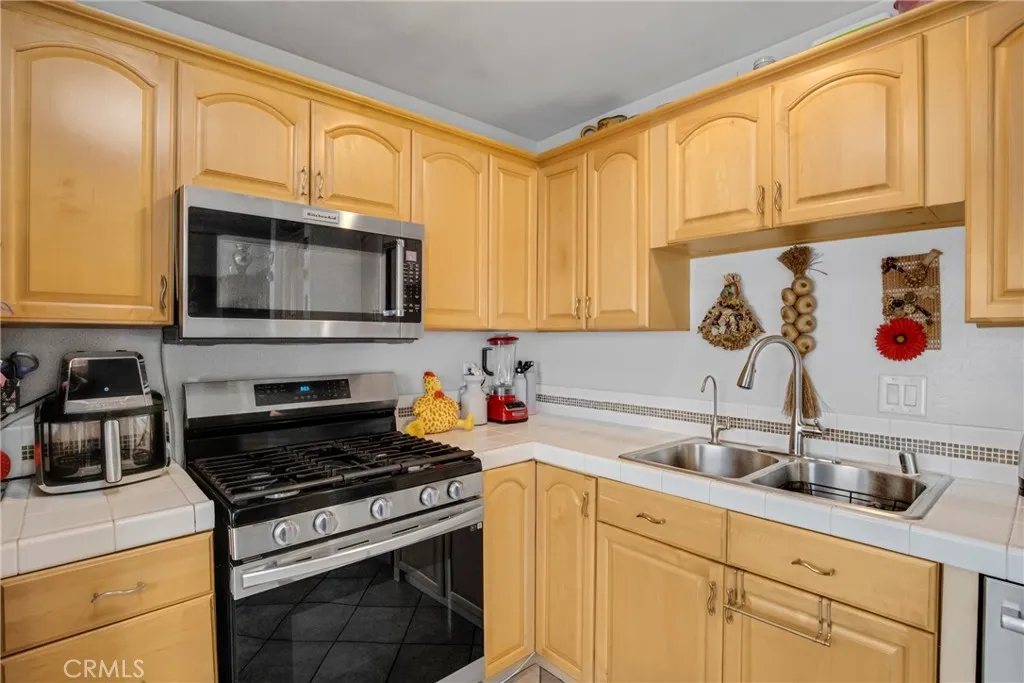 Additional image 11 of 9562 Via Bernardo, Burbank, CA 91504