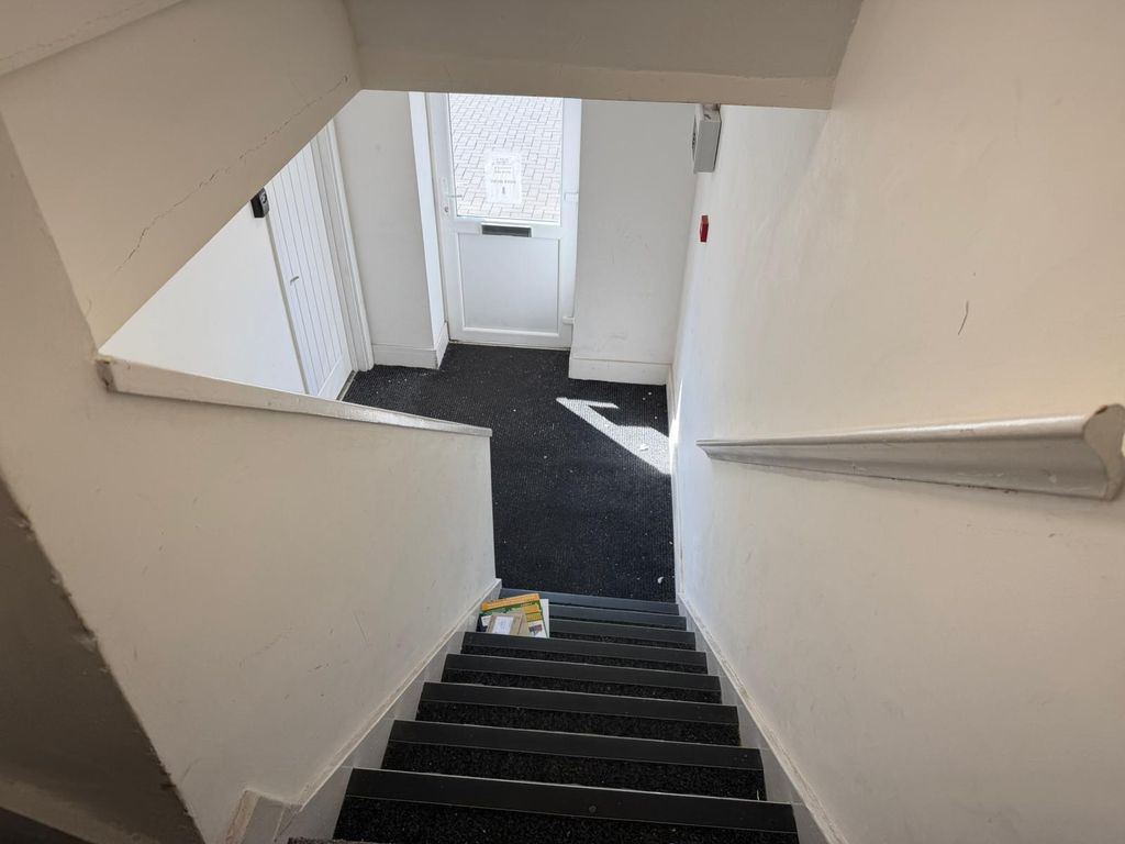 Additional image 11 of 8 bed flat to rentComberton Road, Kidderminster DY10