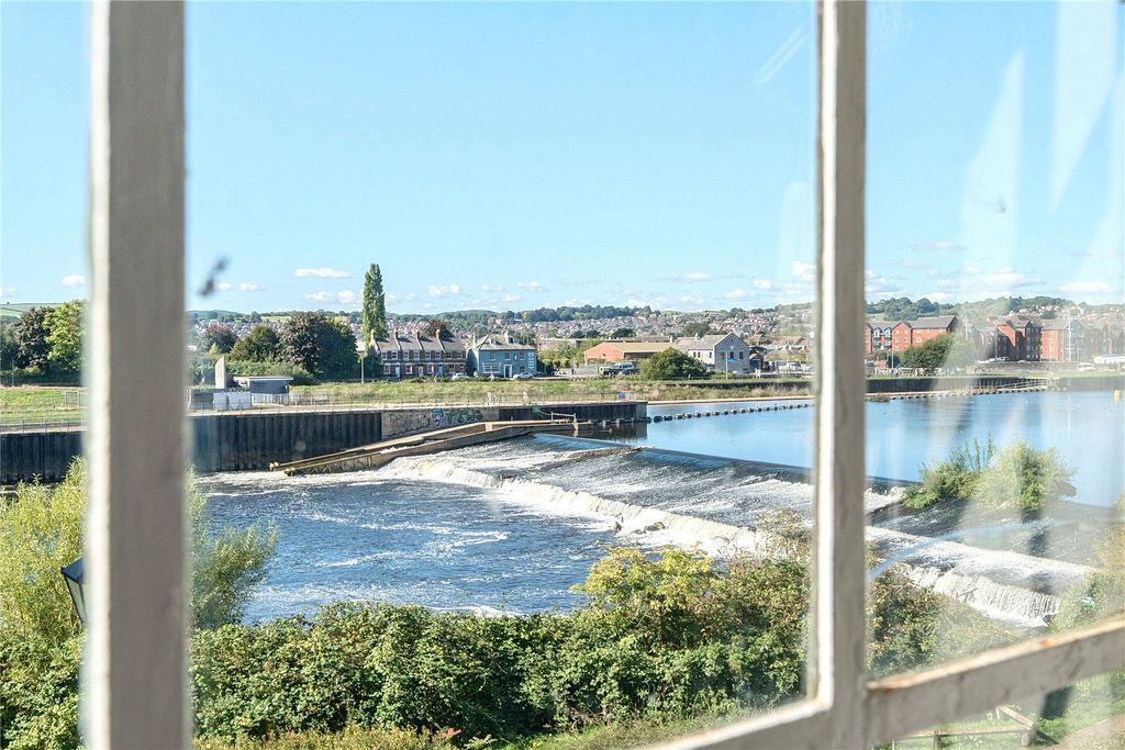 Additional image 6 of 2 bed flat to rentOld Mill Close, St Leonards, Exeter EX2
