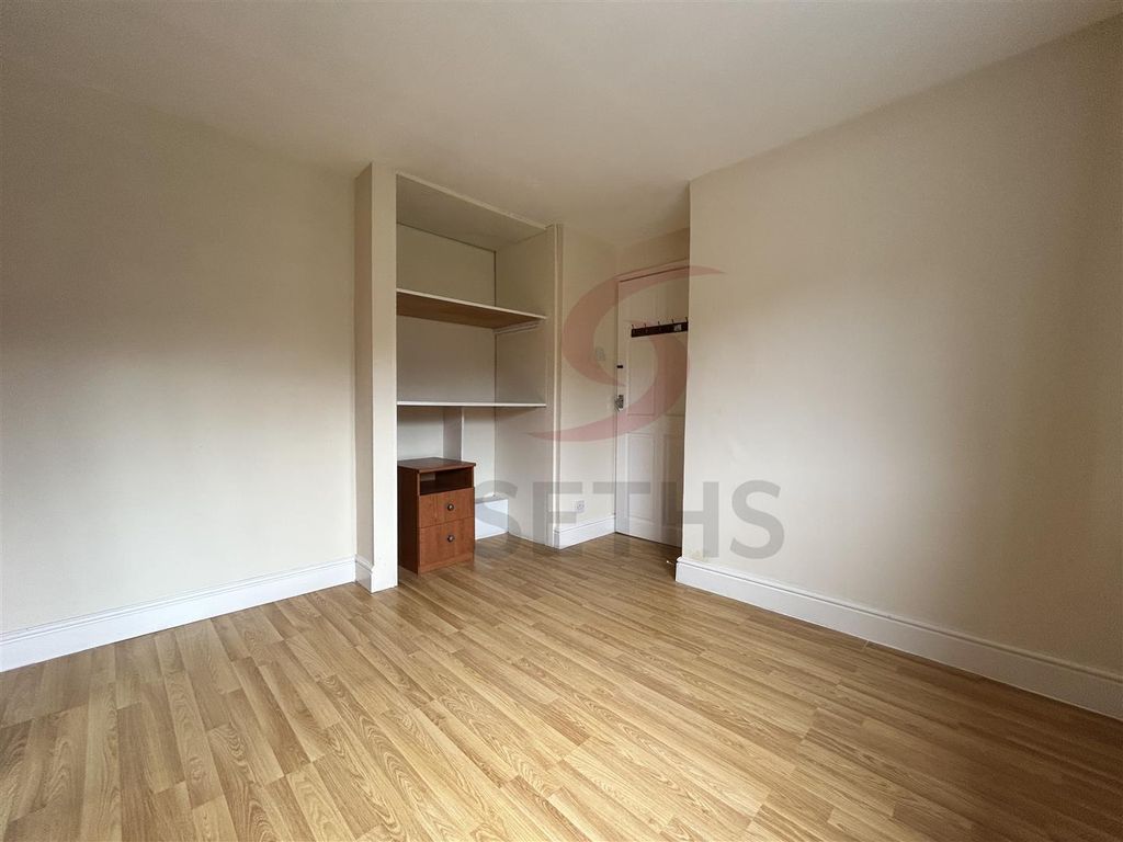 Additional image 12 of 3 bed semi-detached house to rentFerndale Road, Thurmaston, Leicester LE4