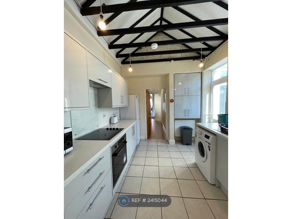 Additional image 2 of 4 bed terraced house to rentMeadow St, Pontypridd CF37