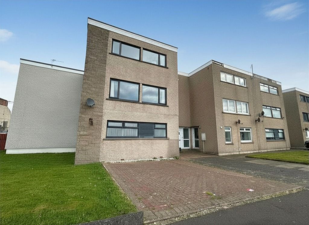 1 bed flat to rentThe Braes, Saltcoats, North Ayrshire KA21