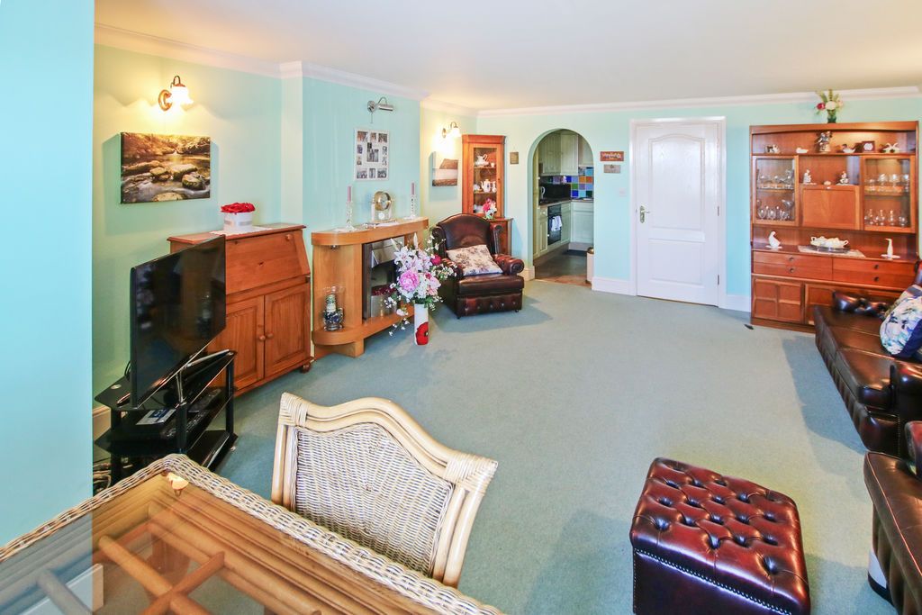 Additional image 4 of 2 bed flat for sale2 Erinville, The Promenade, Port Erin IM9