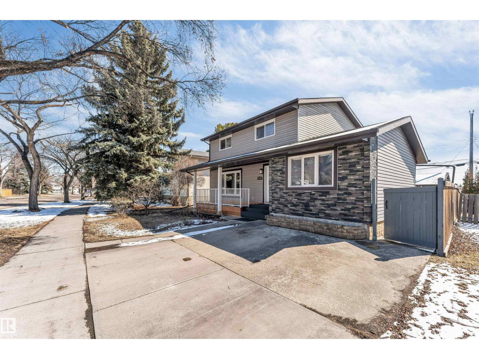 Additional image 3 of 9217 168 Street NW, Edmonton, AB, T5R2V8