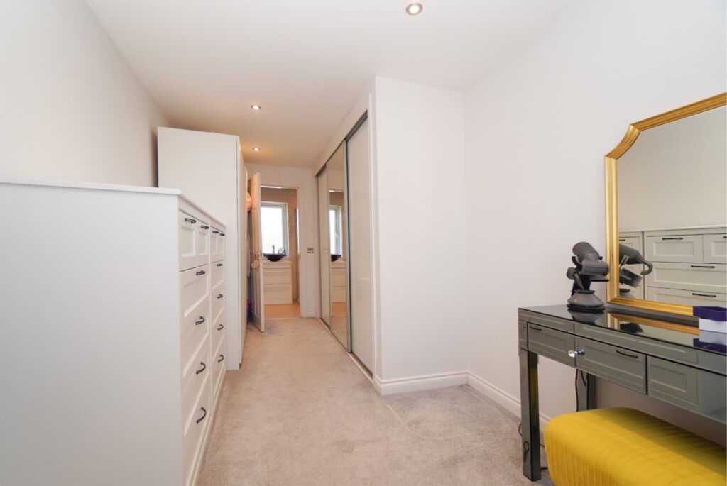Additional image 15 of 3 bed detached house for sale8 Greenside Road, Hardgate G81