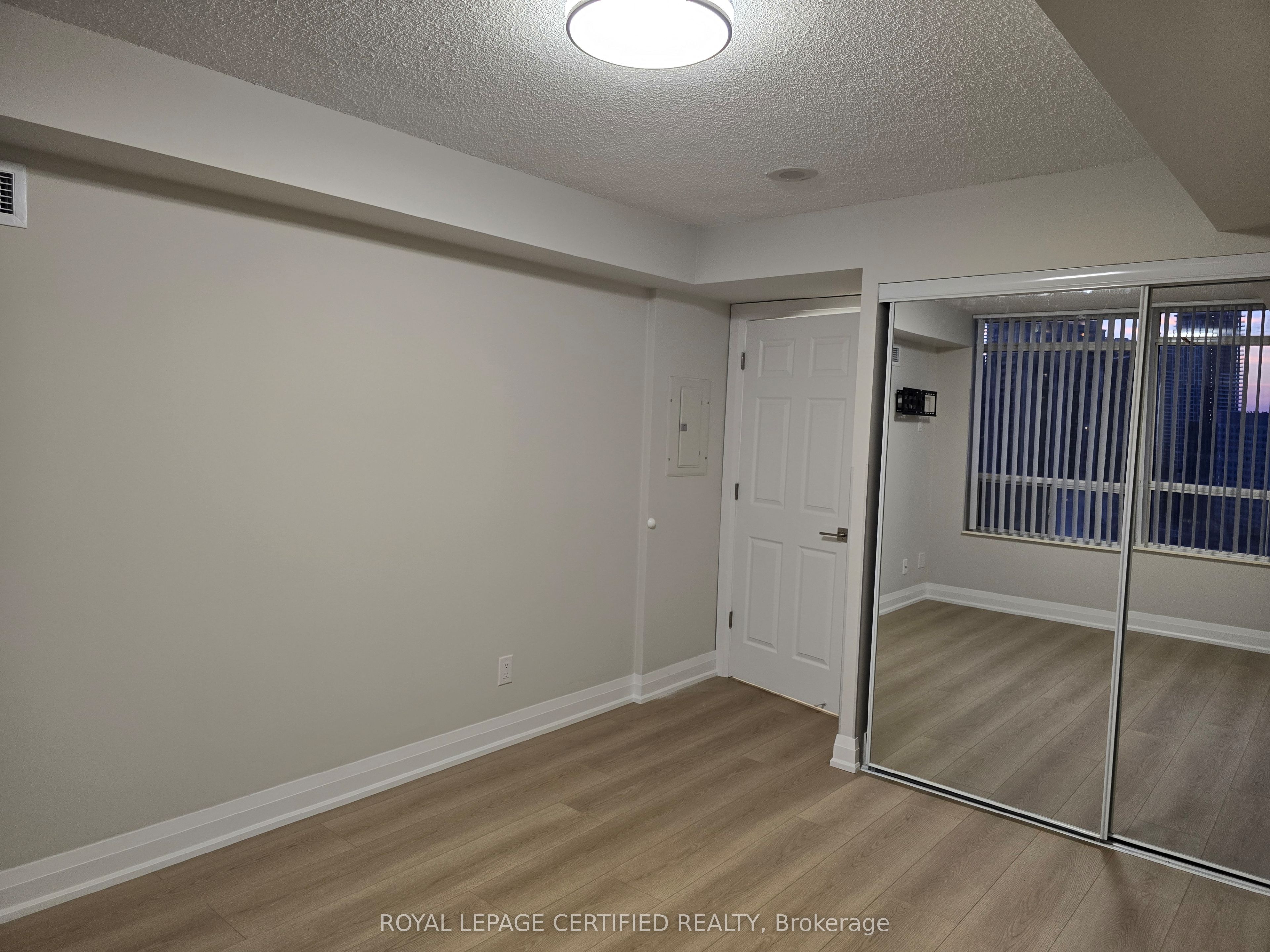 Additional image 4 of 2103-3880 Duke Of York Boulevard, Mississauga, ON, L5B 4M7
