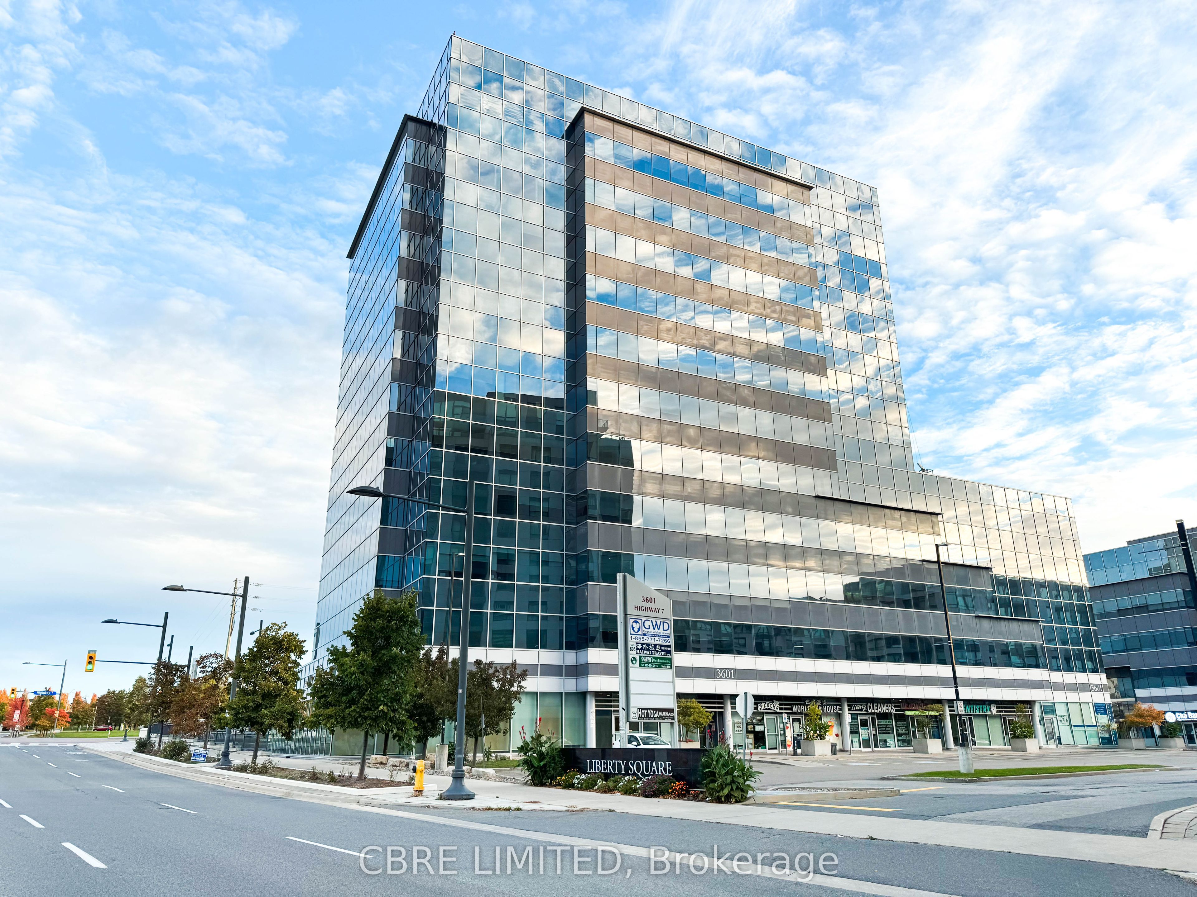 Unit 210-212-3601 Highway 7 N/a E, Markham, ON, L3R 0M3