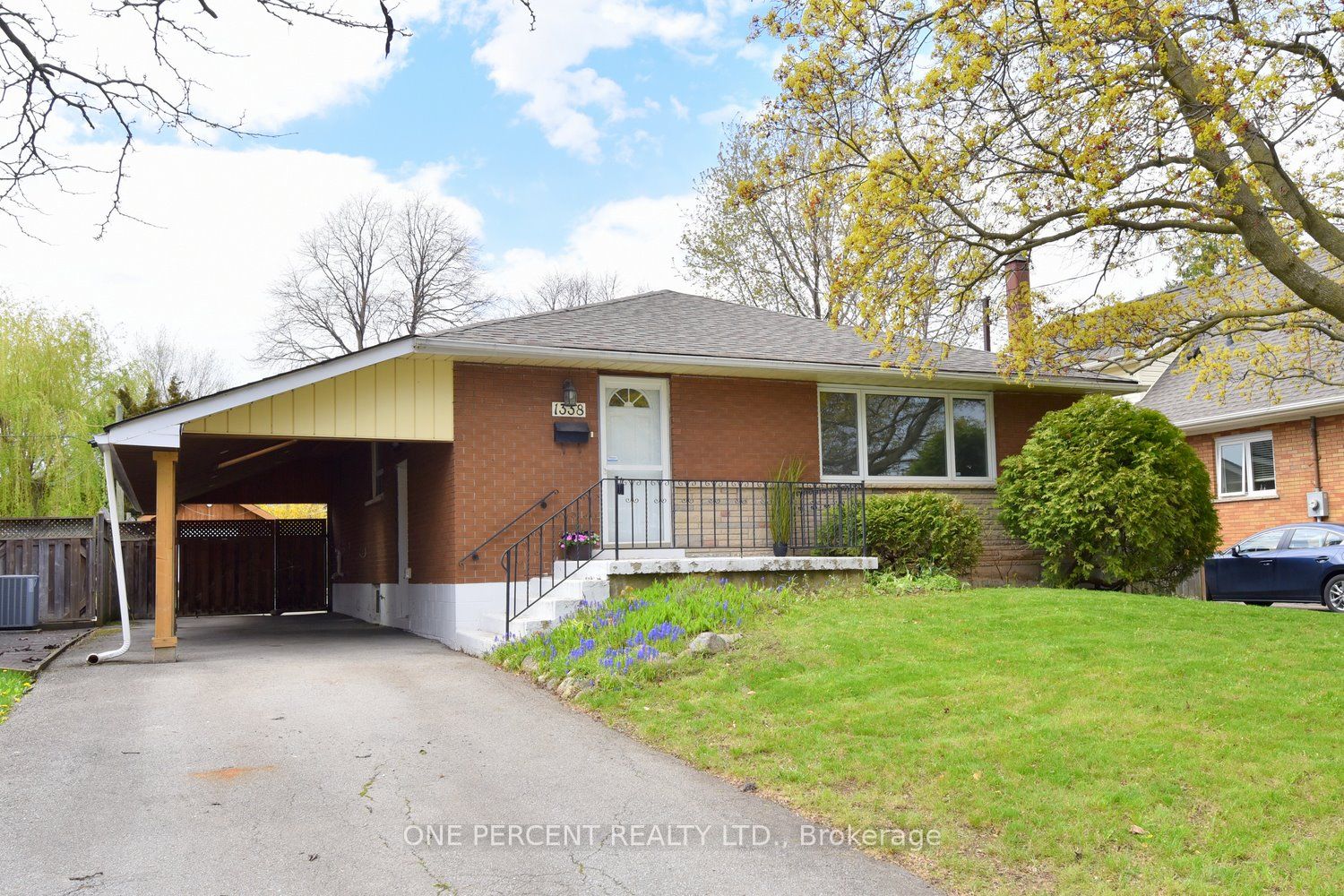 1338 De Quincy Crescent, Burlington, ON, L7P 1E4