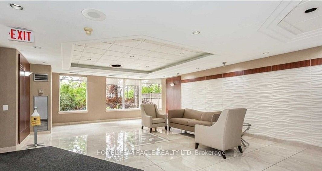 Additional image 2 of 204-135 Hillcrest Avenue, Mississauga, ON, L5B 4B1