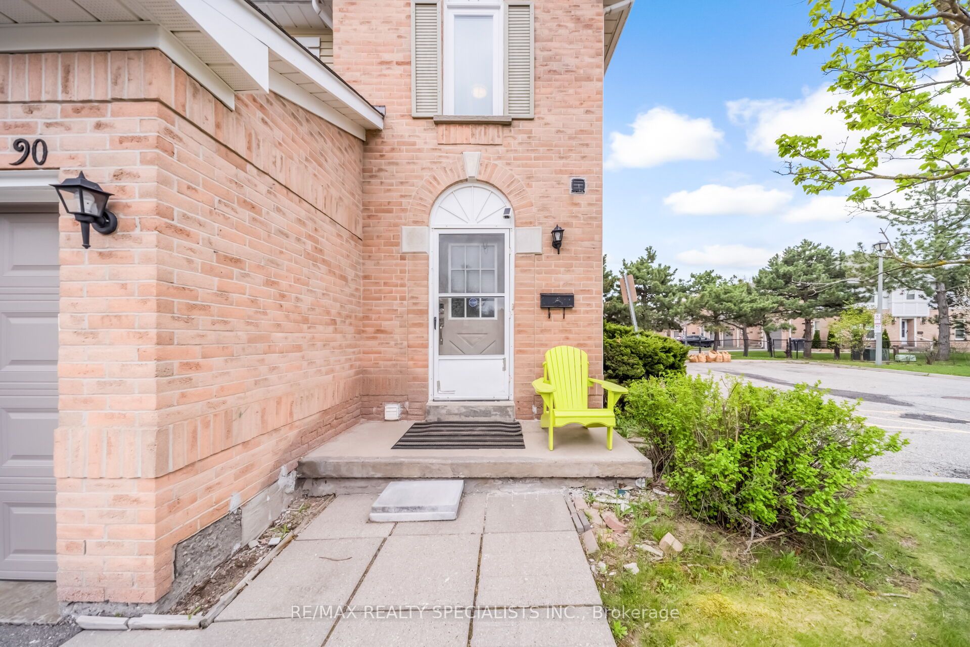 90 Wickstead Street, Brampton, ON, L6R 1N8 photo 3